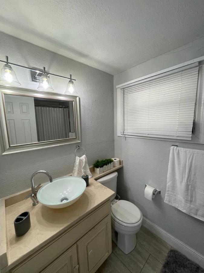 טאמפה Cheerful Family Home Close To Everything! מראה חיצוני תמונה